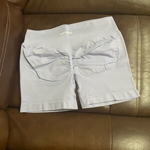 New DFYNE shorts size small
